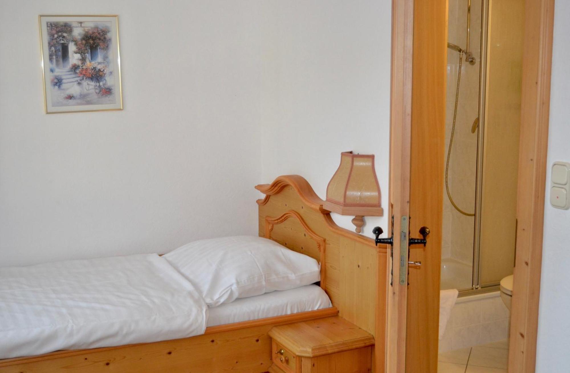 Harzer Hof Hotell Herzberg am Harz Rom bilde